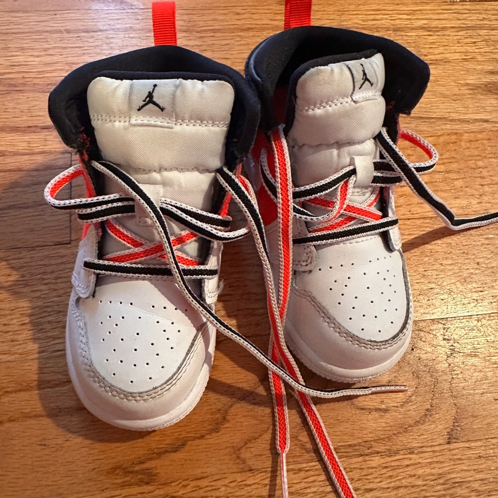 Nike Toddlers Size 8C